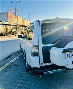 ميتسوبيشي باجيرو